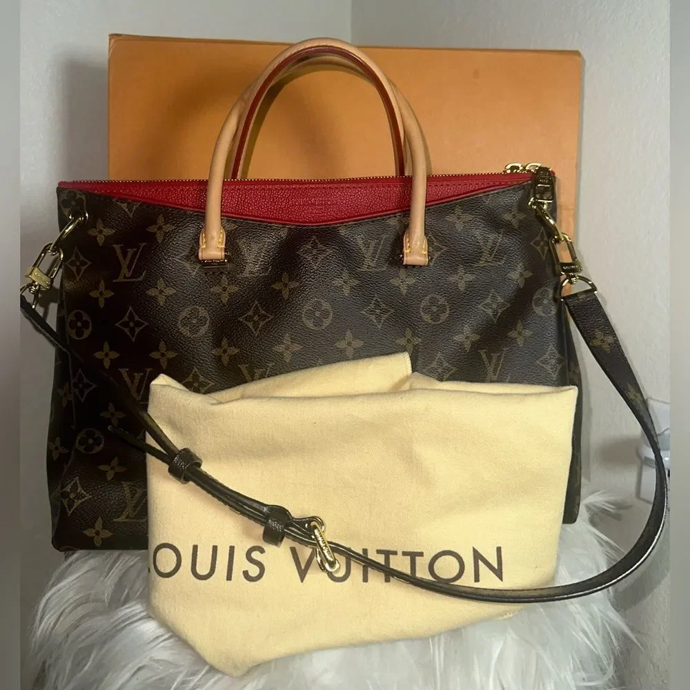 Louis Vuitton Pallas MM Monogram - Picture 2 of 16